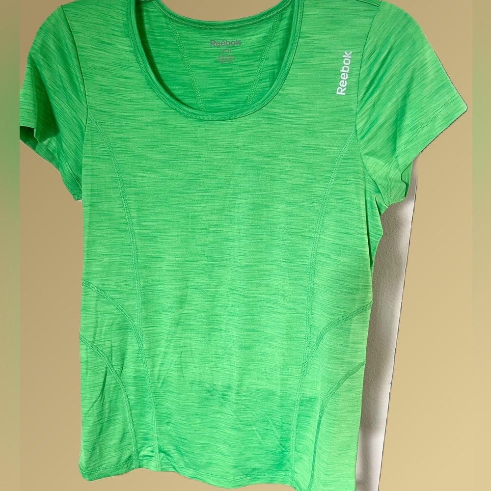 Women’s Reebok chartreuse Dri fit short sleeve‎ workout stretch tee sz S